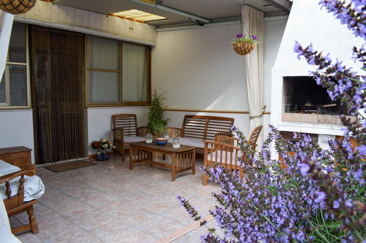 La Casa Del Carrubo Vila Cagliari Exterior foto