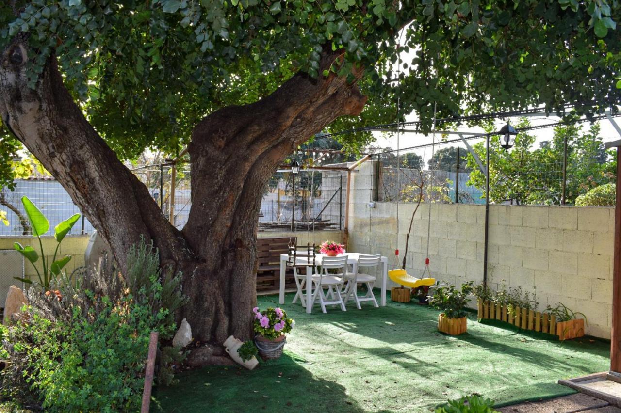 La Casa Del Carrubo Vila Cagliari Exterior foto